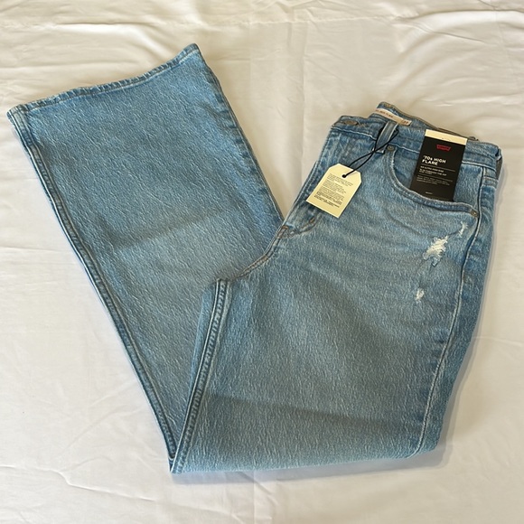 Levi's 70's High Flare Put It Back Jeans in Marin Babe for Free People NWT - Picture 10 of 15